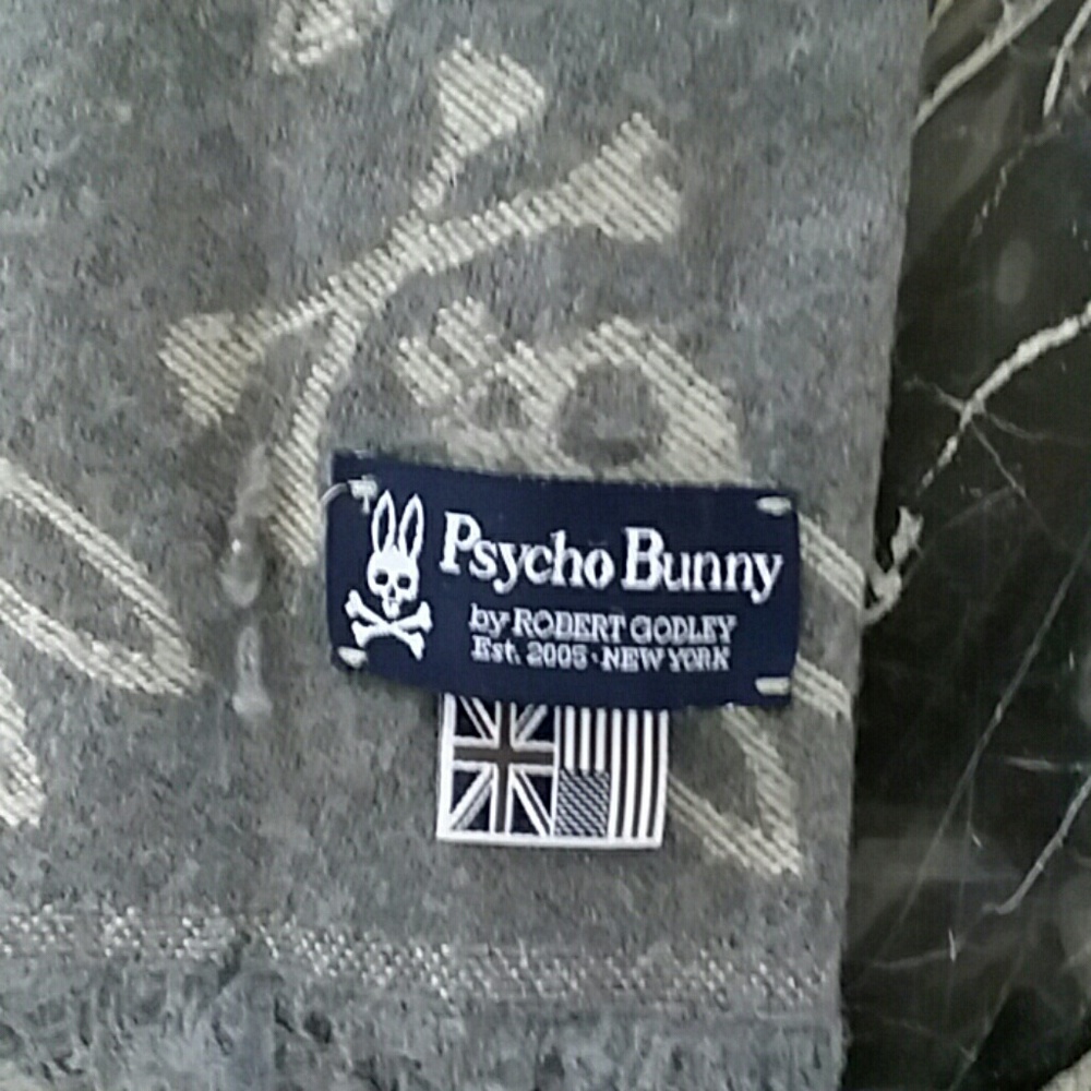 Phycho bunny scarf